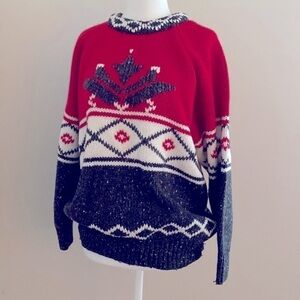 Vintage 70’s Fabe snow flake crochet knit sweater